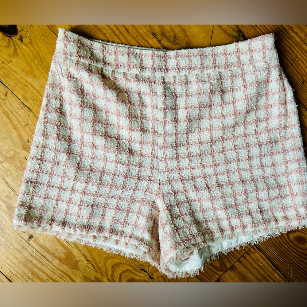 Anne Taylor Stylish Pink Tweed Women Shorts